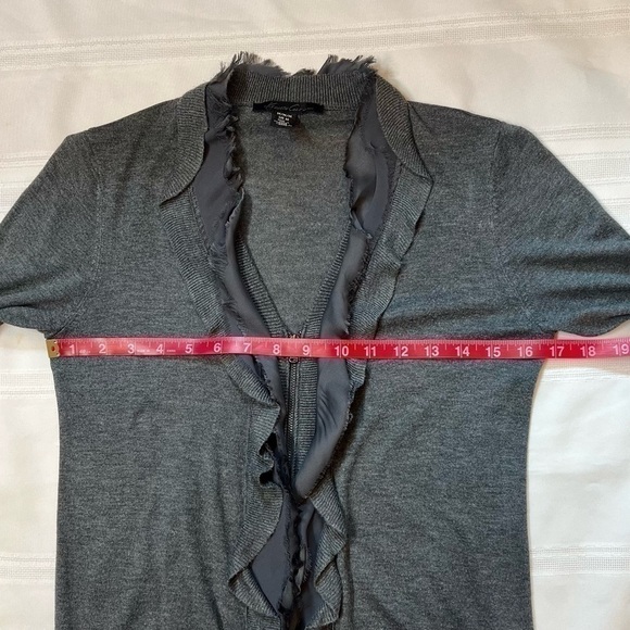$5 ADD ON with $15+ Bundle‎ Kenneth Cole New York V Neck Zip Cardigan Sz M  EUC - Picture 7 of 10